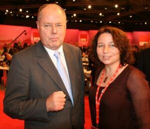 SPD-Kanzlerkandidat Peer Steinbrück und die Landshuter Kreisvorsitzende Ruth Müller