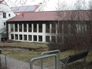Die Schule in Buch am Erlbach, der Gemeinde von Bürgermeister Franz Göbl, ist beim Konjunkturpaket leer ausgegangen.