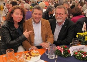 MdL Dr. Thomas Beyer (Mitte) mit den beiden SPD-Fraktionsvorsitzenden aus Stadt und Landkreis Landshut