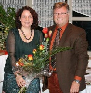 Stellvertretender Fraktionsvorsitzender Franz Göbl bedankt sich bei der Vorsitzenden Ruth Müller für die Arbeit