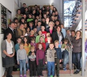 die SPD-Kreisräte mit den Vorlese-Klassen